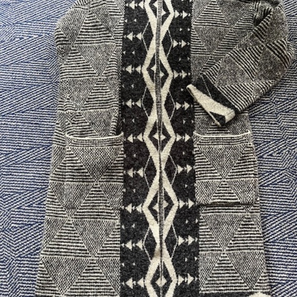 Super Cozy Southwest Style 3/4 length (knee/calf) Sweater - Picture 2 of 3